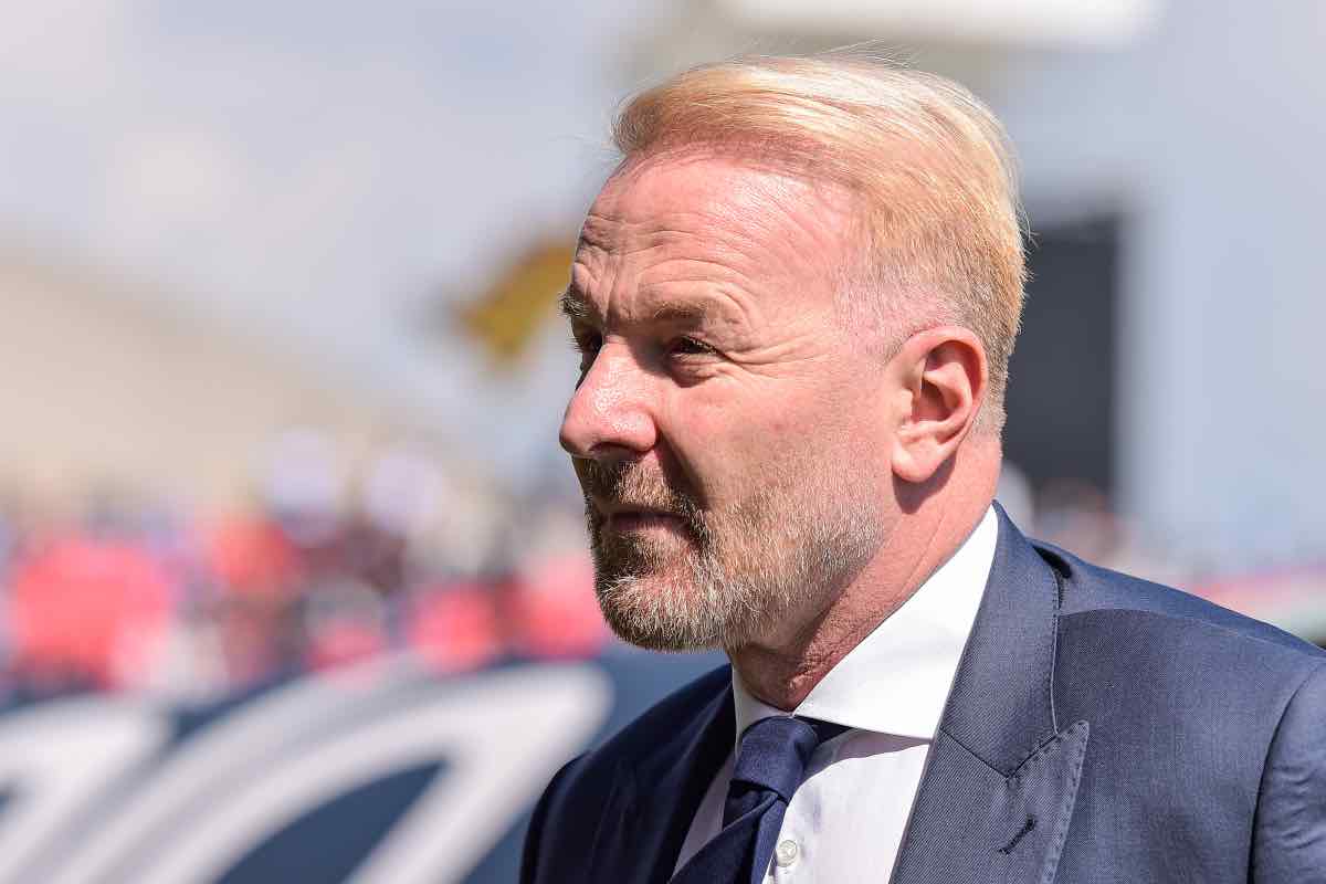 Igli Tare osserva