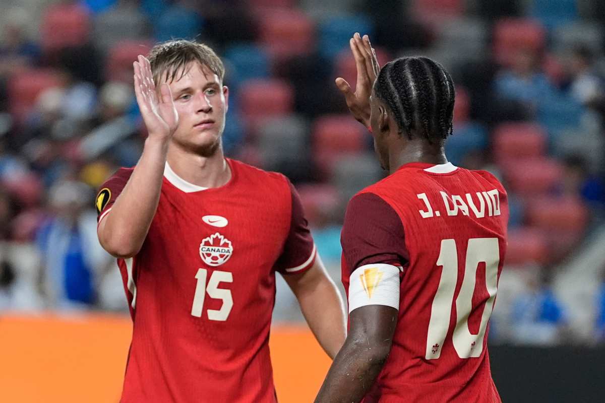 Non solo Jonathan David, è sfida Juve Napoli per il bomber: assalto alla Premier