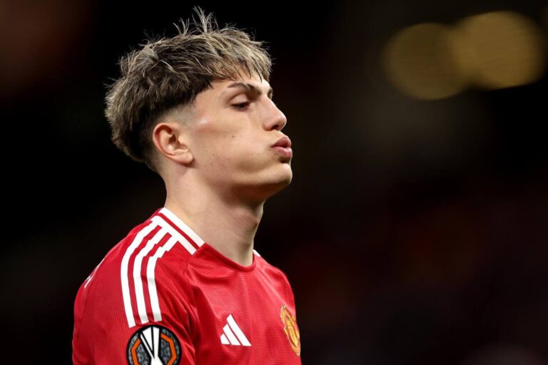 Alejandro Garnacho deluso