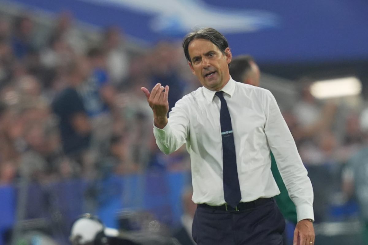 Colpo di scena, c’è l’offerta ufficiale: potrebbe seguire Inzaghi in Arabia Colpo di scena, c’è l’offerta ufficiale: potrebbe seguire Inzaghi in Arabia