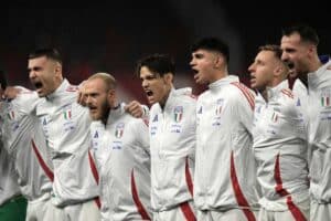 Italia canta l'inno