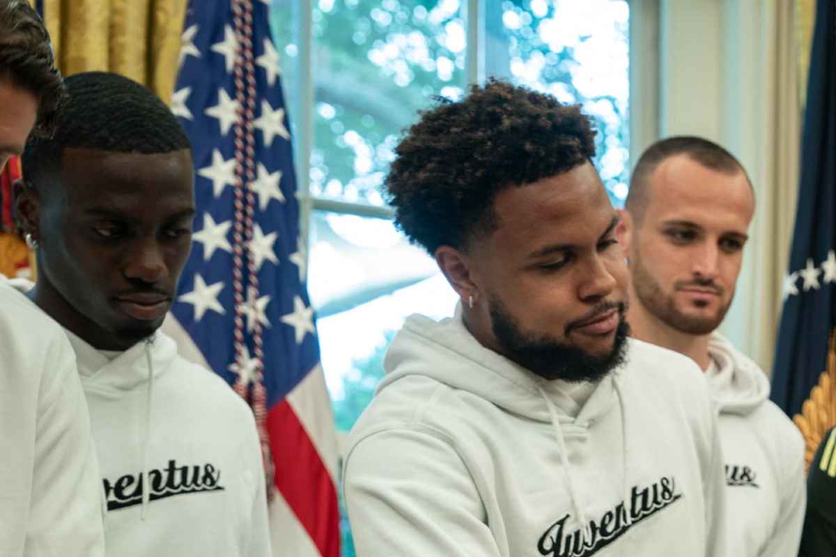 Viviano furioso: “McKennie ha unito tutta l’Italia. Se fossi nella Meloni…” – VIDEO Viviano furioso: “McKennie ha unito tutta l’Italia. Se fossi nella Meloni…” – VIDEO