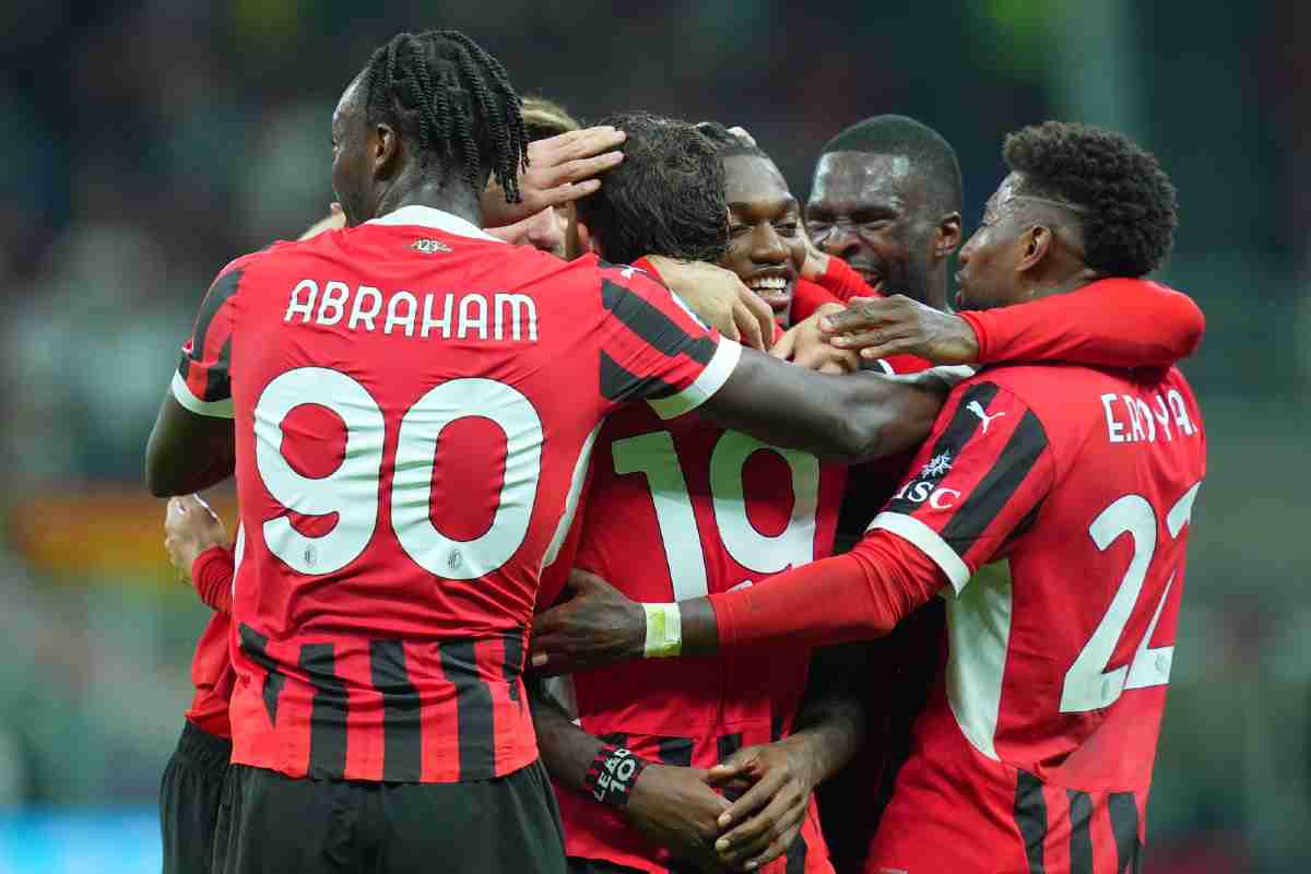 Altro addio Milan, non solo Theo: Allegri perde i pezzi Altro addio Milan, non solo Theo: Allegri perde i pezzi