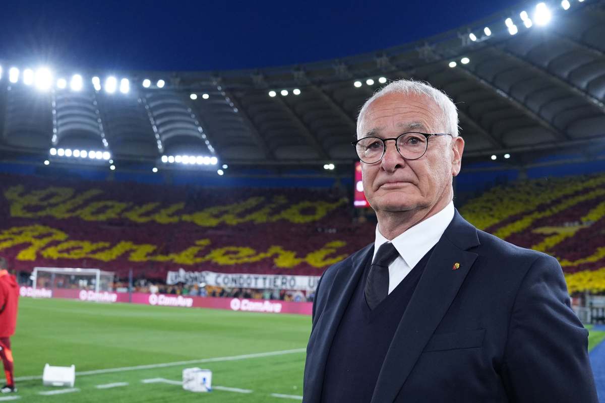 Claudio Ranieri osserva