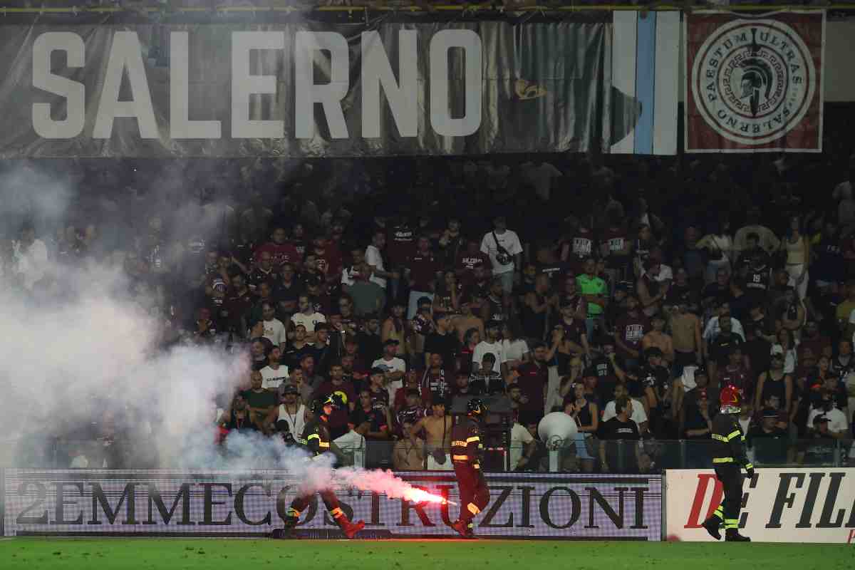 Caos Salernitana, non solo la Serie C: ecco cosa rischia il club granata Caos Salernitana, non solo la Serie C: ecco cosa rischia il club granata