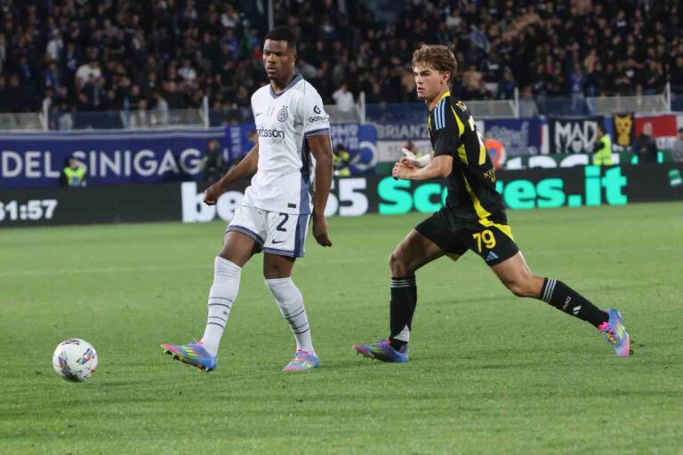 Denzel Dumfries Nico Paz