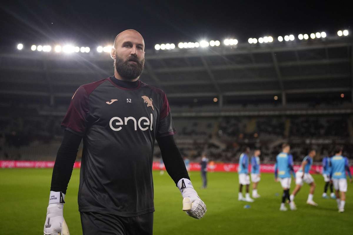 Milinkovic Savic lascia il campo dopo la fine della partita