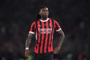 Rafa Leao con la maglia del Milan