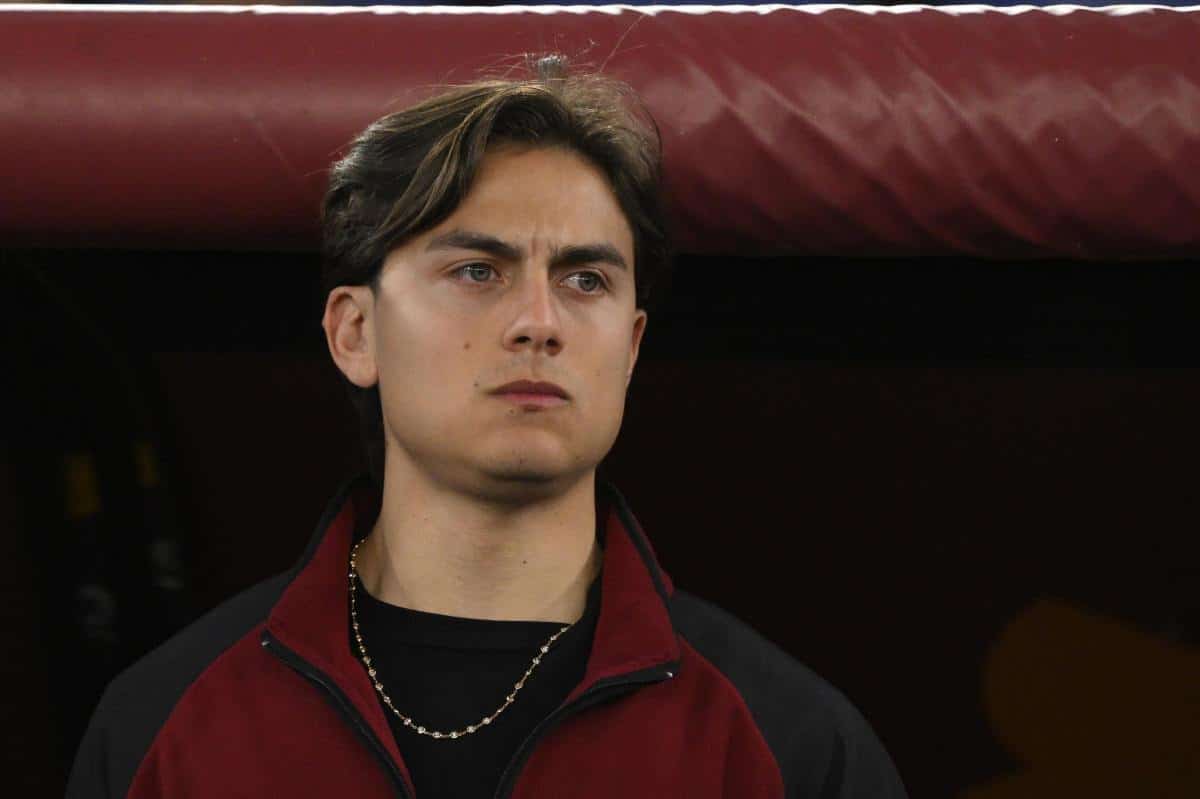 Colpo di scena Dybala, addio Roma e tifosi spiazzati: contatti in corso Colpo di scena Dybala, addio Roma e tifosi spiazzati: contatti in corso