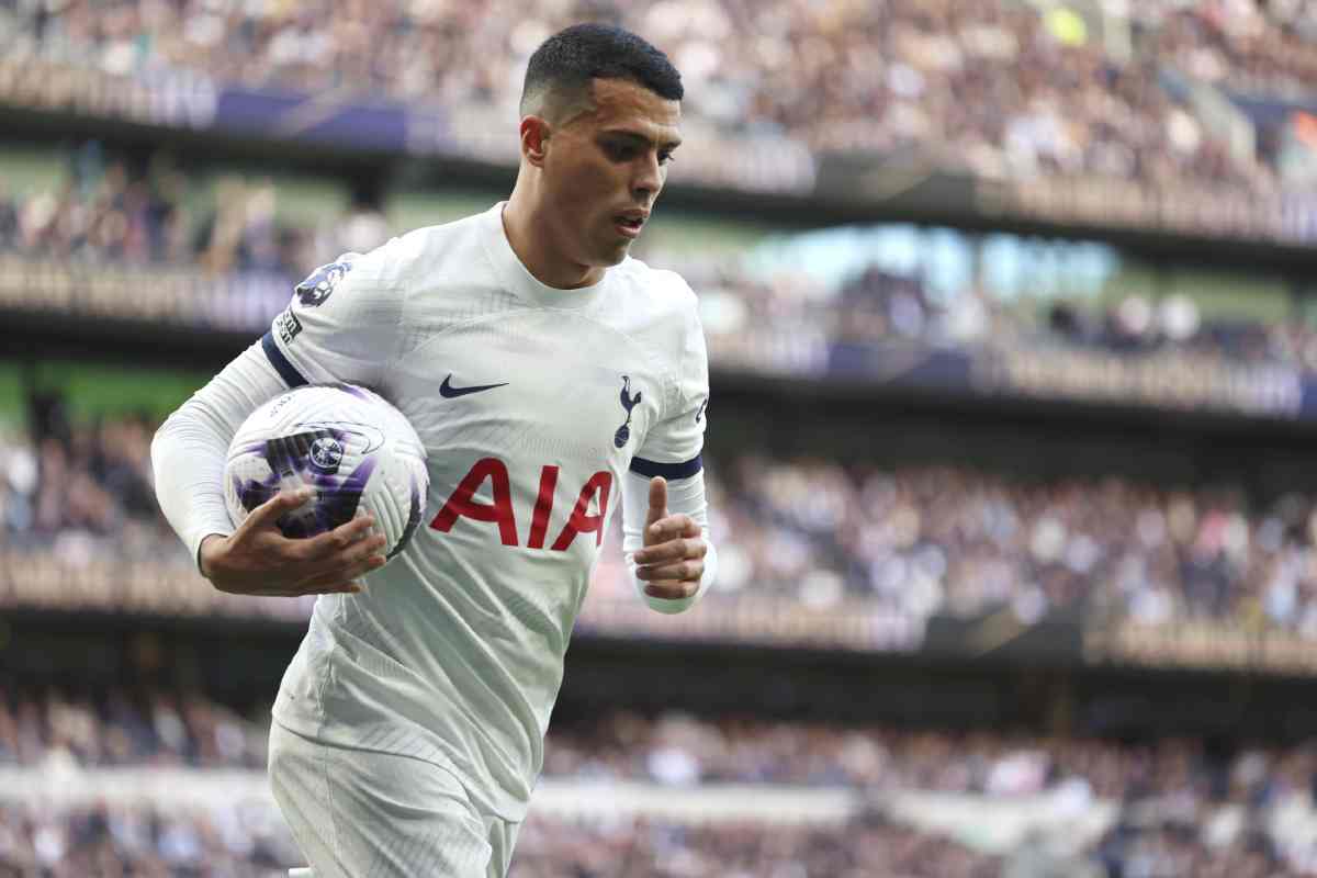 Sergio Reguilon con il Tottenham