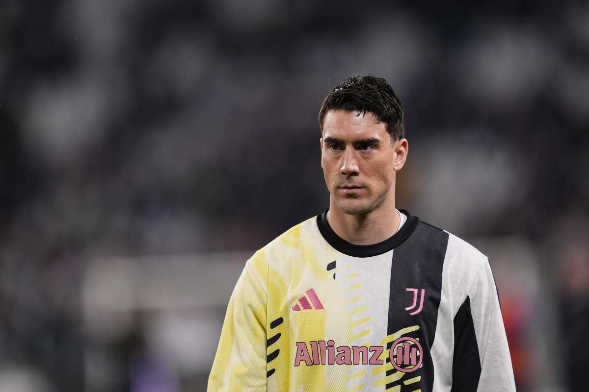 Juve, Osimhen nel mirino. Ma Vlahovic rischia di far saltare tutto Juve, Osimhen nel mirino. Ma Vlahovic rischia di far saltare tutto