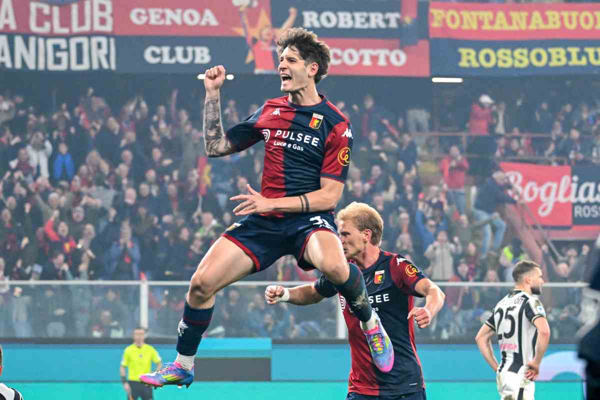 Alessandro Zanoli del Napoli, durante il prestito al Genoa