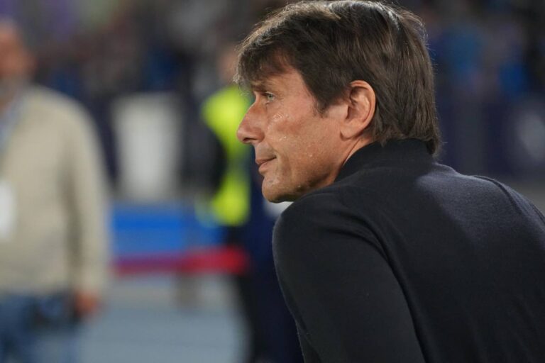 Antonio Conte sconsolato