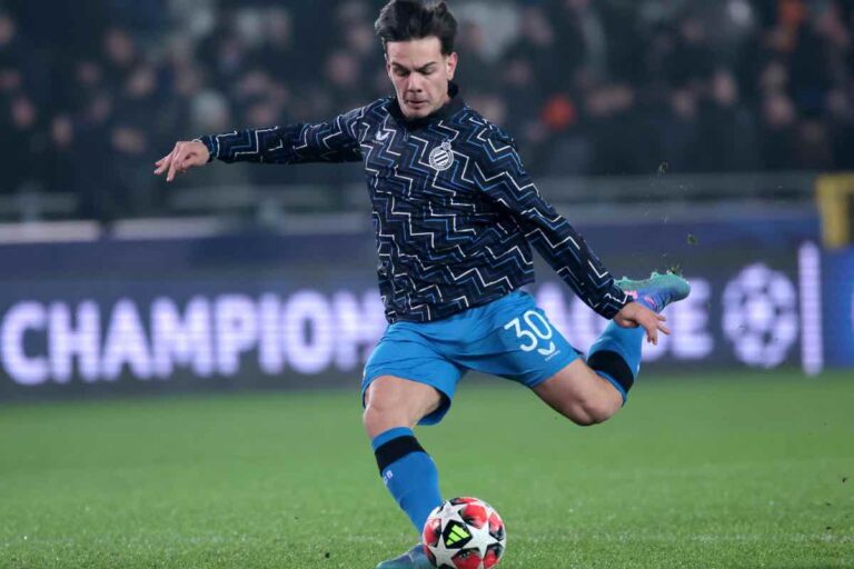 Jashari con la maglia del Club Brugge