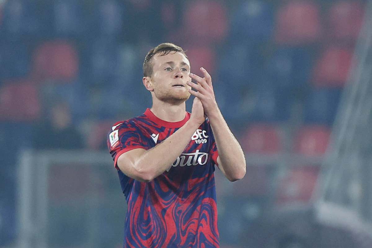 Pobega con la maglia del Bologna