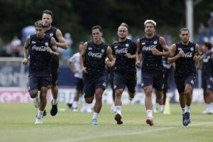 Giocatori del Napoli si allenano
