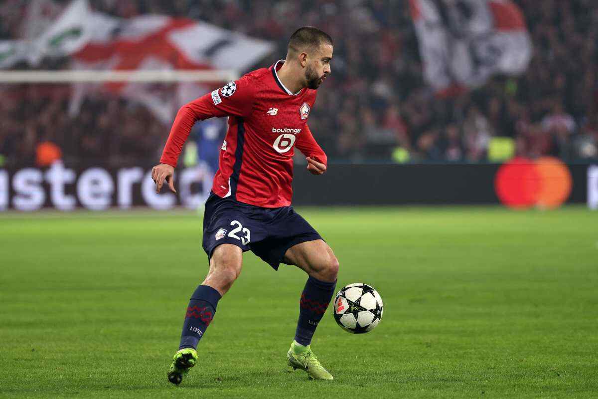 Edon Zhegrova con la maglia del Lille