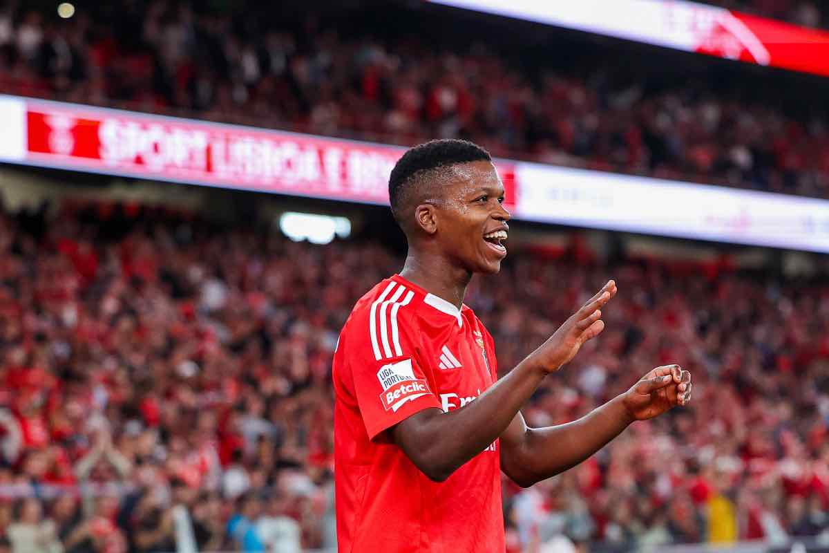 Florentino Luis con la maglia del Benfica