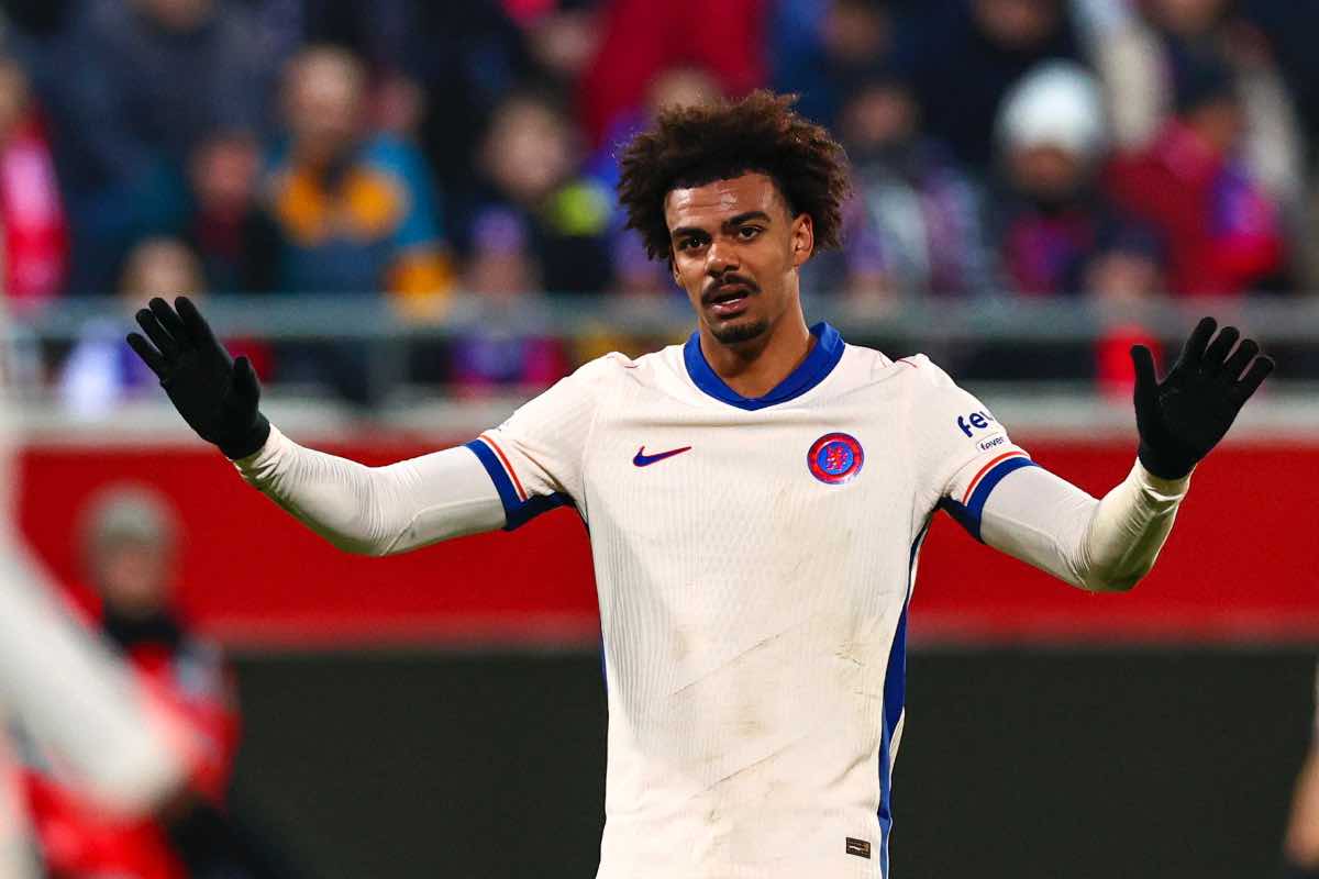 Renato Veiga con la maglia del Chelsea