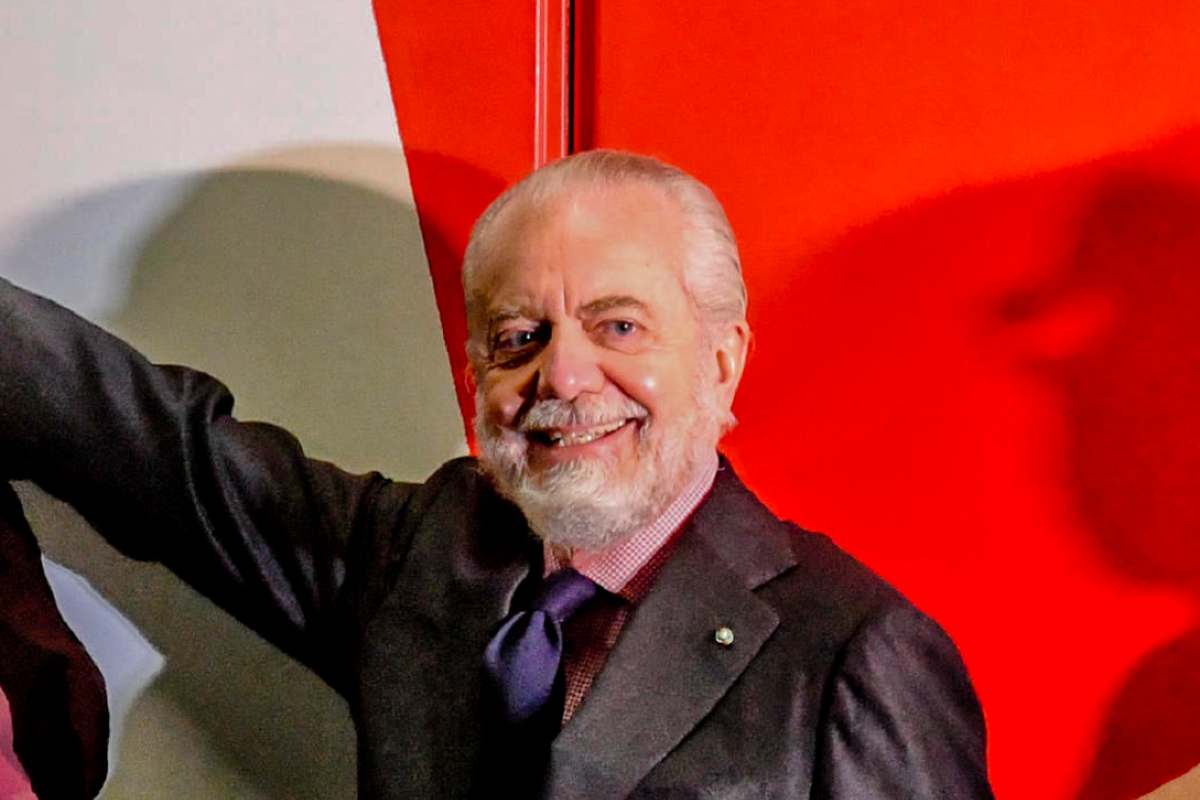 Boom Napoli, pronta una pioggia di milioni: De Laurentiis ha deciso Boom Napoli, pronta una pioggia di milioni: De Laurentiis ha deciso