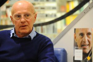 arrigo sacchi in posa
