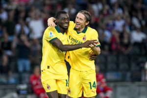 modric abbraccia fofana dopo il gol