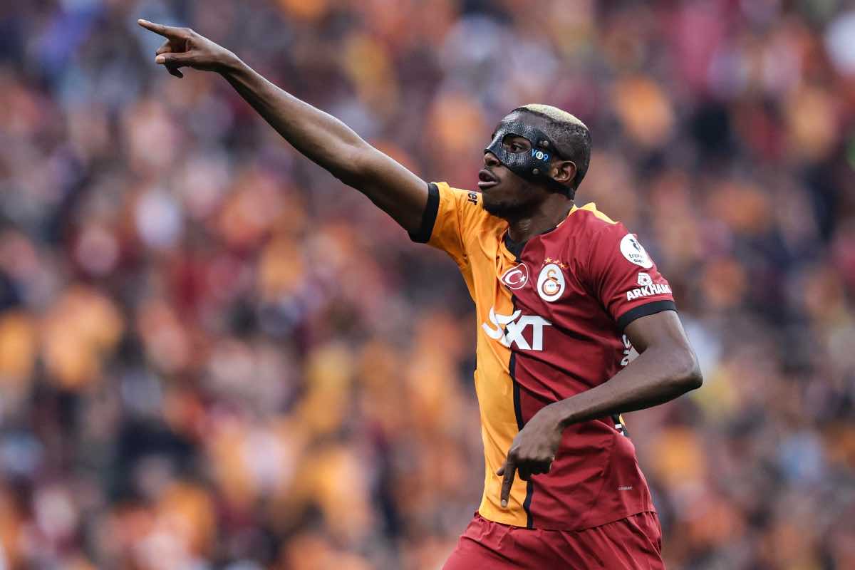 Victor Osimhen con la maglia del Galatsaray