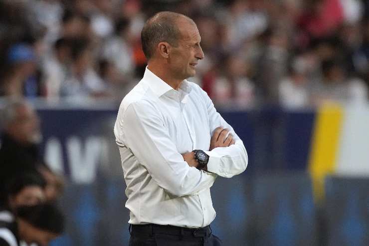 allegri a braccia conserte