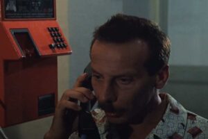 giovanni al telefono
