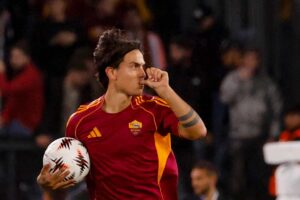 dybala esulta