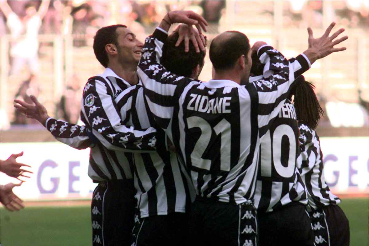 L’ex Juve spiazza tutti: “Tornerei di corsa”, i tifosi lo aspettano a braccia aperte L’ex Juve spiazza tutti: “Tornerei di corsa”, i tifosi lo aspettano a braccia aperte