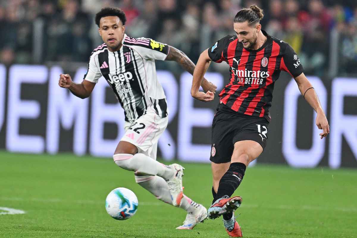 Dal Milan alla Juventus: cessione shock! Tifosi in rivolta Dal Milan alla Juventus: cessione shock! Tifosi in rivolta