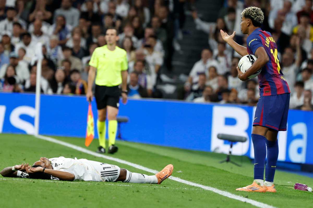 Clasico nervoso, più che per i gol Real Madrid Barcellona si fa notare per una maxi rissa Clasico nervoso, più che per i gol Real Madrid Barcellona si fa notare per una maxi rissa