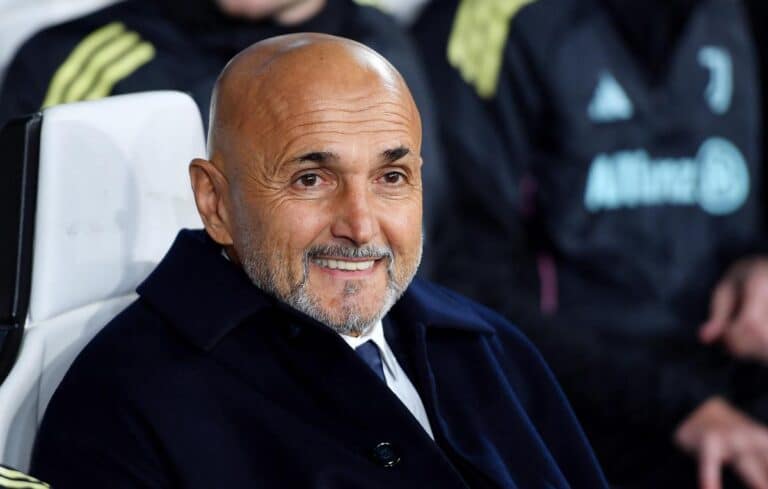 Spalletti sorridente
