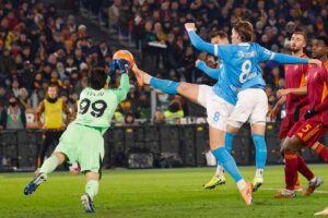 McTominay in azione contro la Roma