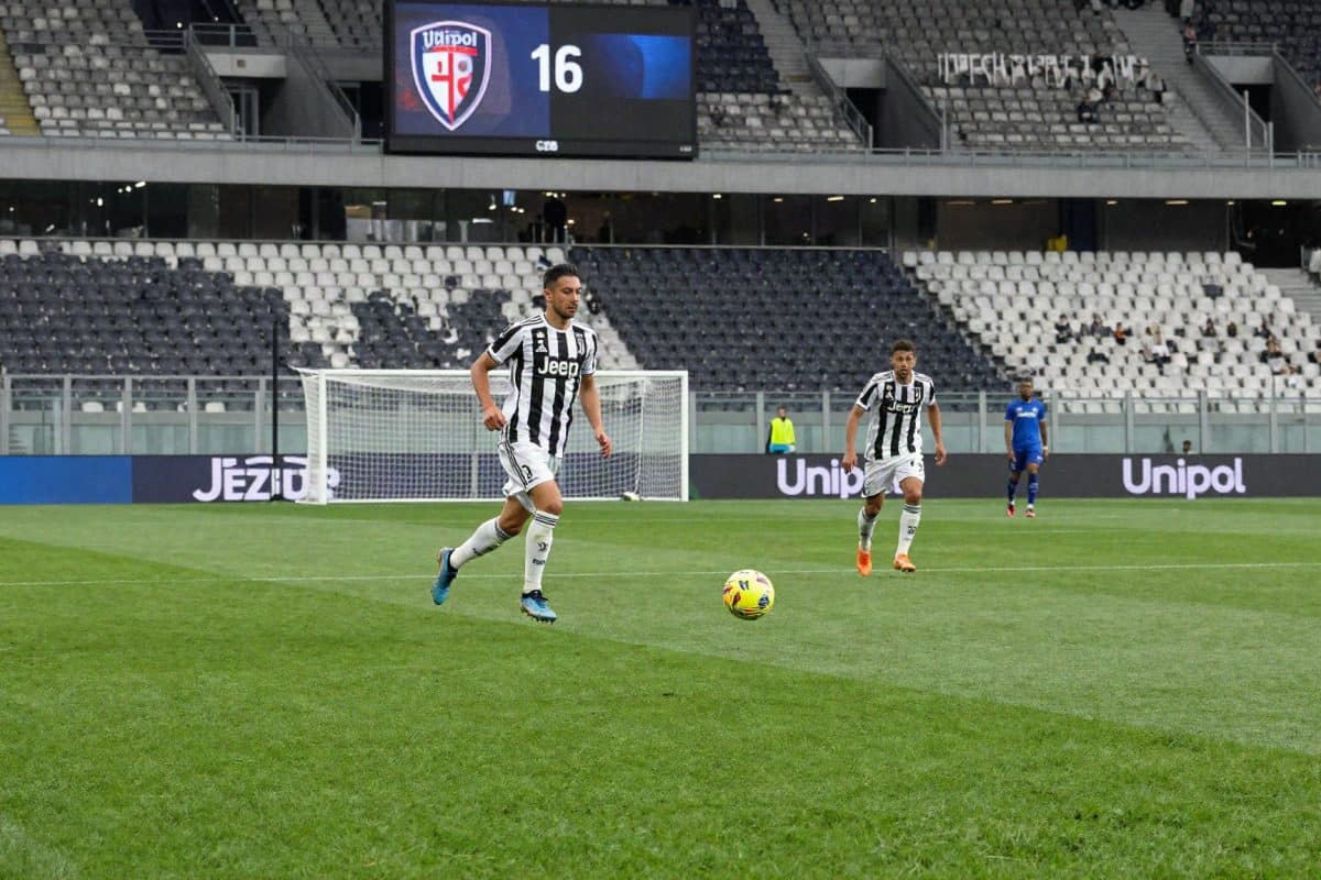 juventus in campo contro il cagliari all8217unipol domus da Tvplay.it juventus in campo contro il cagliari all8217unipol domus